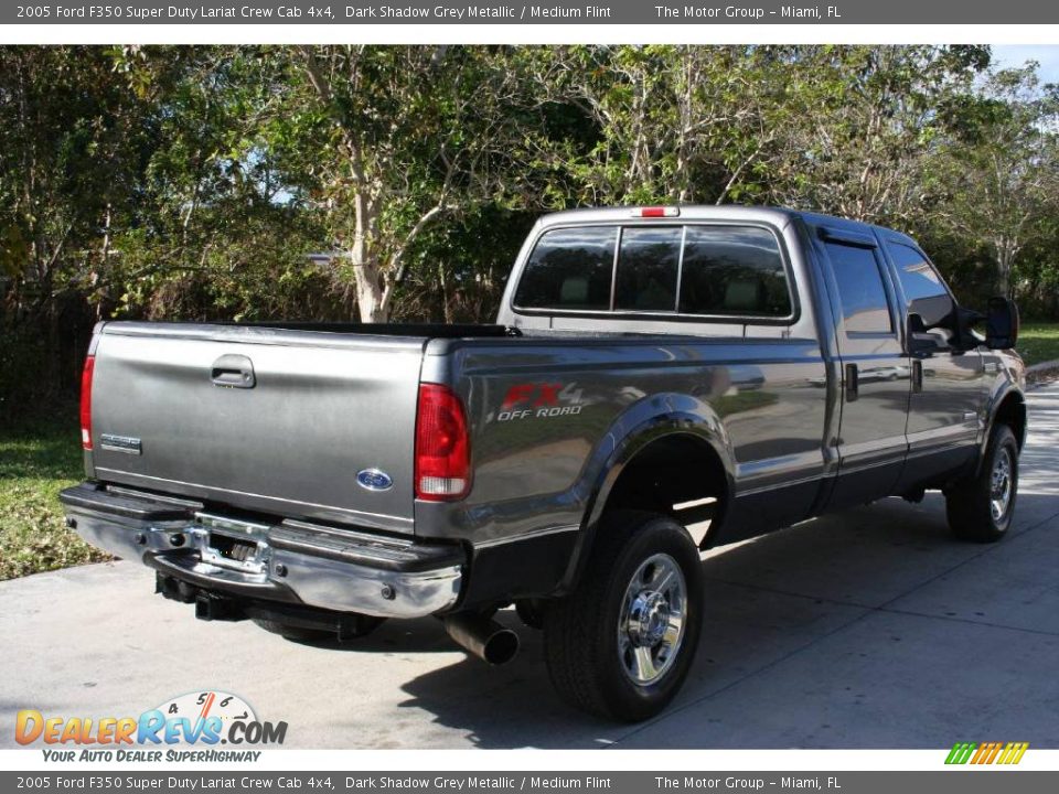 2005 Ford F350 Super Duty Lariat Crew Cab 4x4 Dark Shadow Grey Metallic / Medium Flint Photo #7