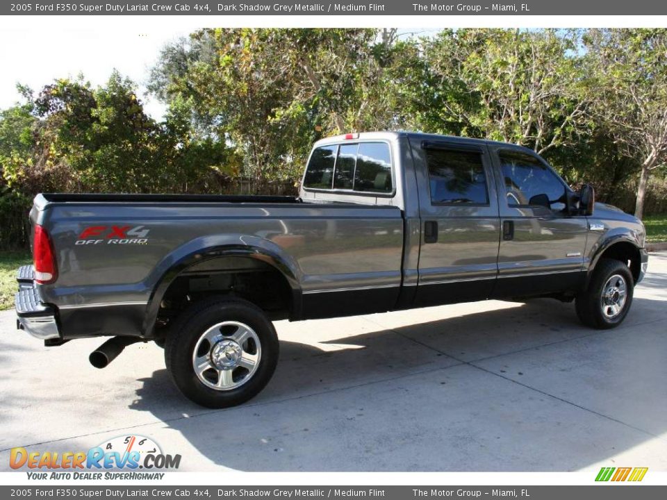 2005 Ford F350 Super Duty Lariat Crew Cab 4x4 Dark Shadow Grey Metallic / Medium Flint Photo #8