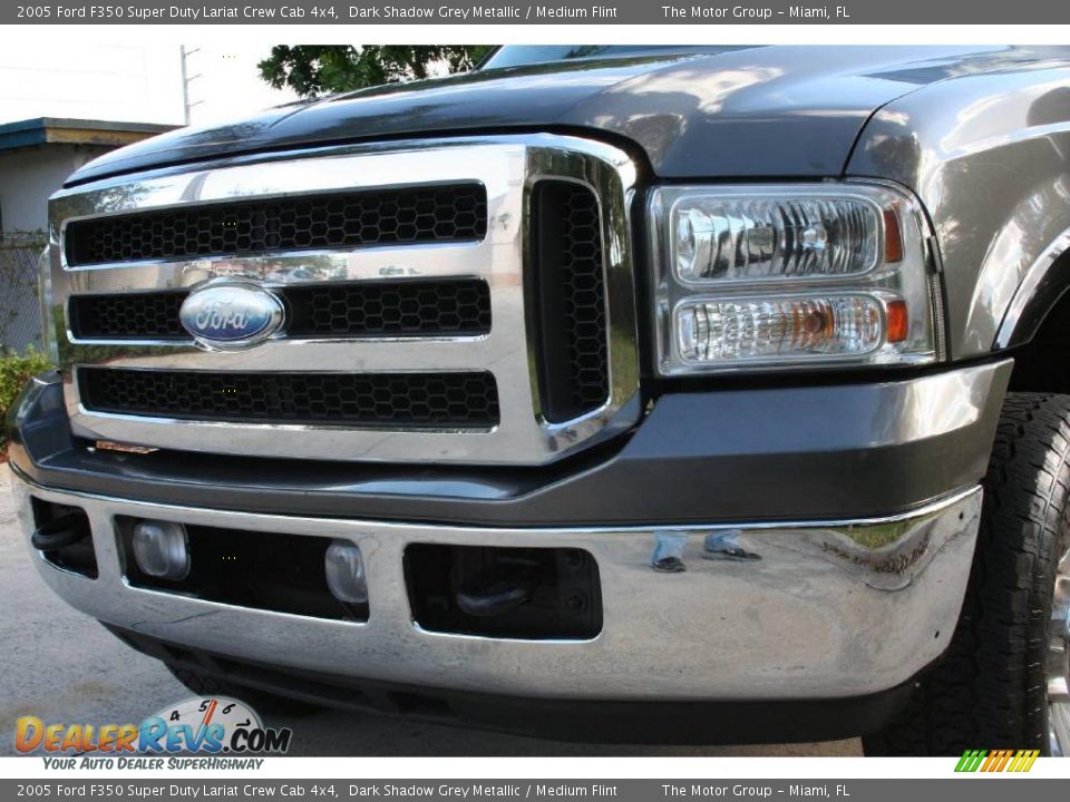 2005 Ford F350 Super Duty Lariat Crew Cab 4x4 Dark Shadow Grey Metallic / Medium Flint Photo #26