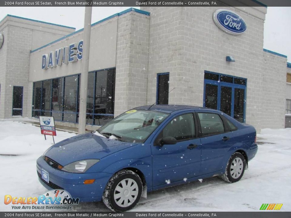 2004 Ford Focus SE Sedan French Blue Metallic / Medium Graphite Photo #1