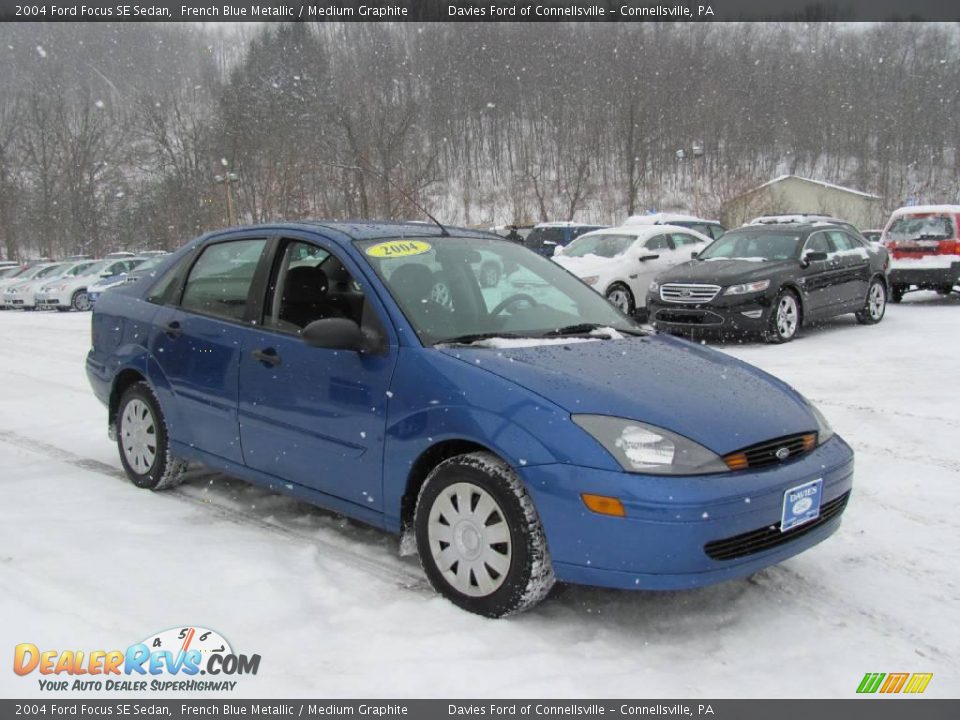 2004 Ford Focus SE Sedan French Blue Metallic / Medium Graphite Photo #4