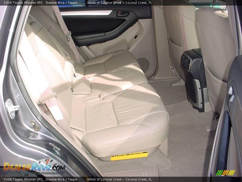 2006 Toyota 4Runner SR5 Shadow Mica / Taupe Photo #21