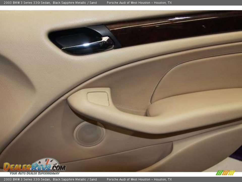2003 BMW 3 Series 330i Sedan Black Sapphire Metallic / Sand Photo #35