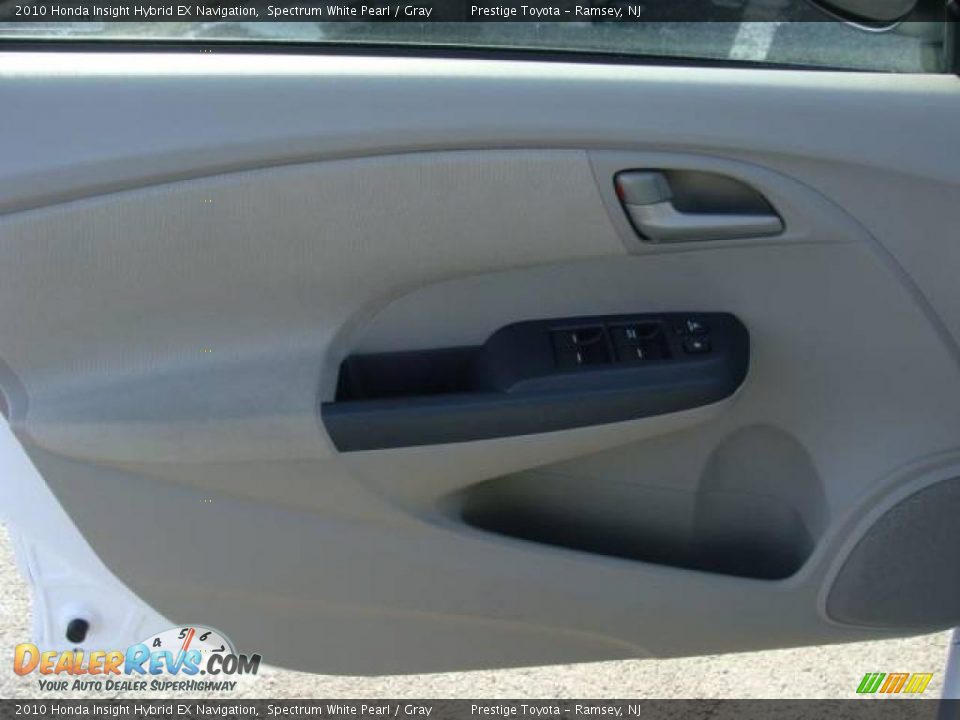 2010 Honda Insight Hybrid EX Navigation Spectrum White Pearl / Gray Photo #6