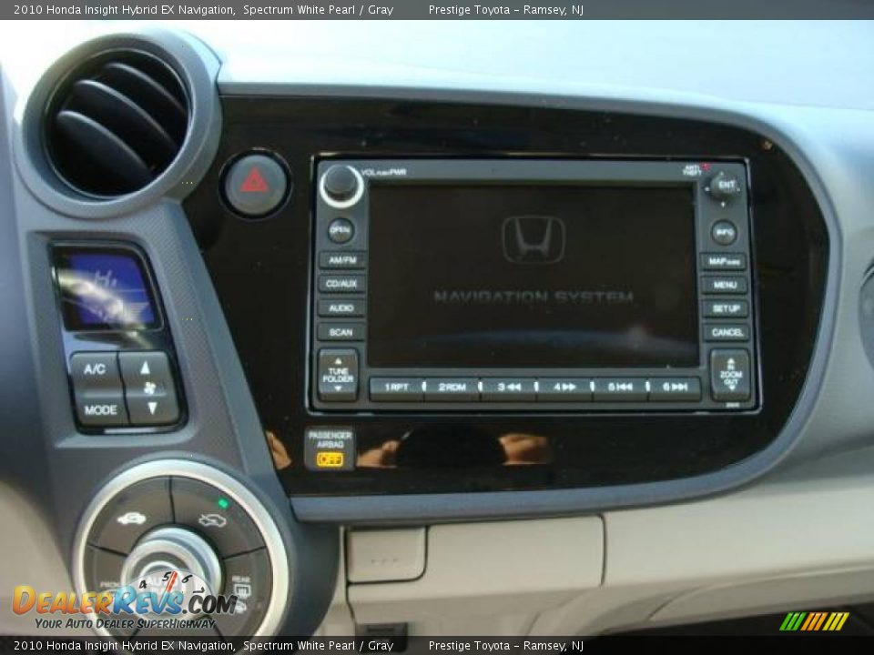2010 Honda Insight Hybrid EX Navigation Spectrum White Pearl / Gray Photo #11