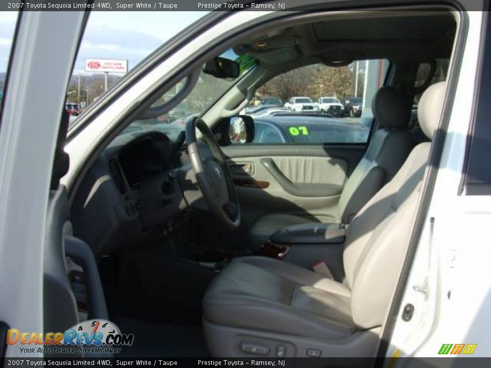 2007 Toyota Sequoia Limited 4WD Super White / Taupe Photo #7