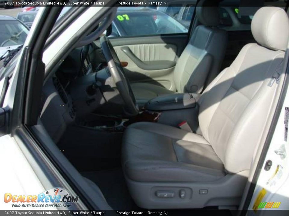 2007 Toyota Sequoia Limited 4WD Super White / Taupe Photo #8