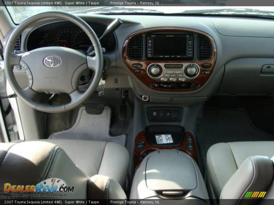 2007 Toyota Sequoia Limited 4WD Super White / Taupe Photo #9