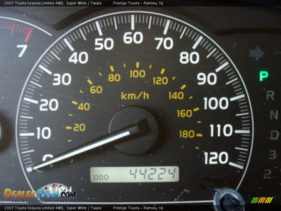 2007 Toyota Sequoia Limited 4WD Super White / Taupe Photo #10