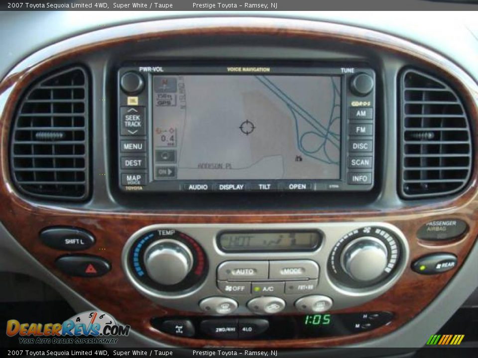 2007 Toyota Sequoia Limited 4WD Super White / Taupe Photo #11