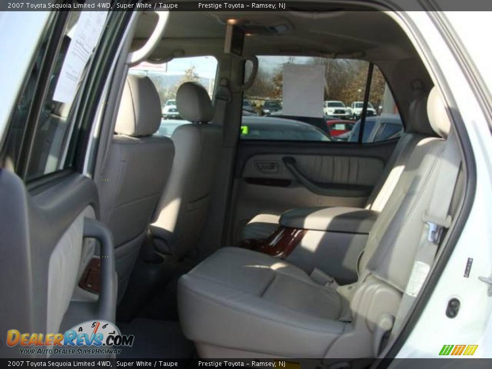 2007 Toyota Sequoia Limited 4WD Super White / Taupe Photo #13