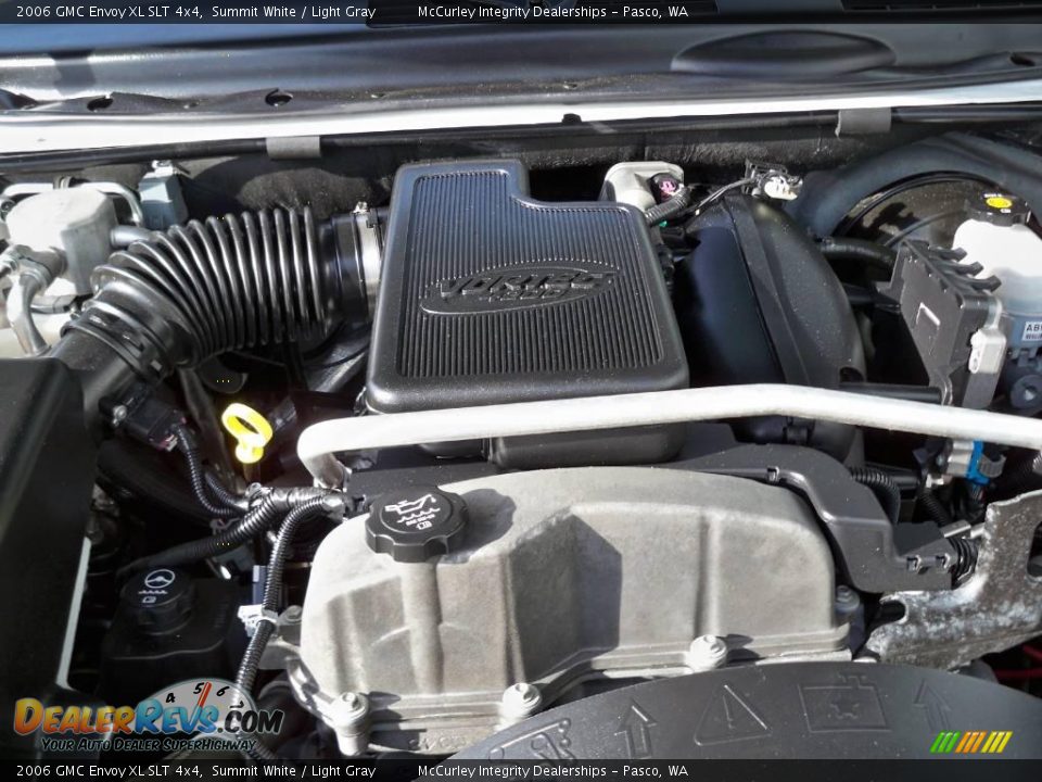 2006 GMC Envoy XL SLT 4x4 Summit White / Light Gray Photo #10