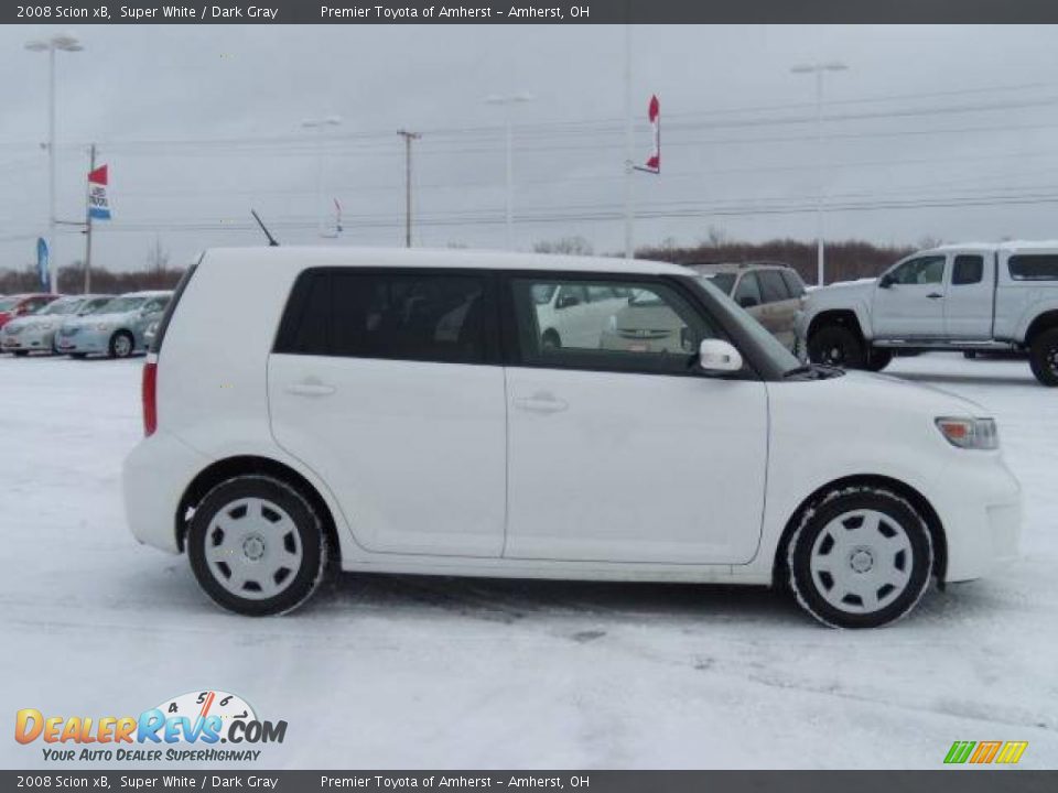 2008 Scion xB Super White / Dark Gray Photo #6