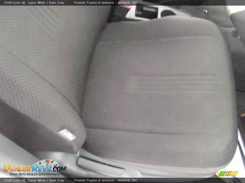 2008 Scion xB Super White / Dark Gray Photo #12