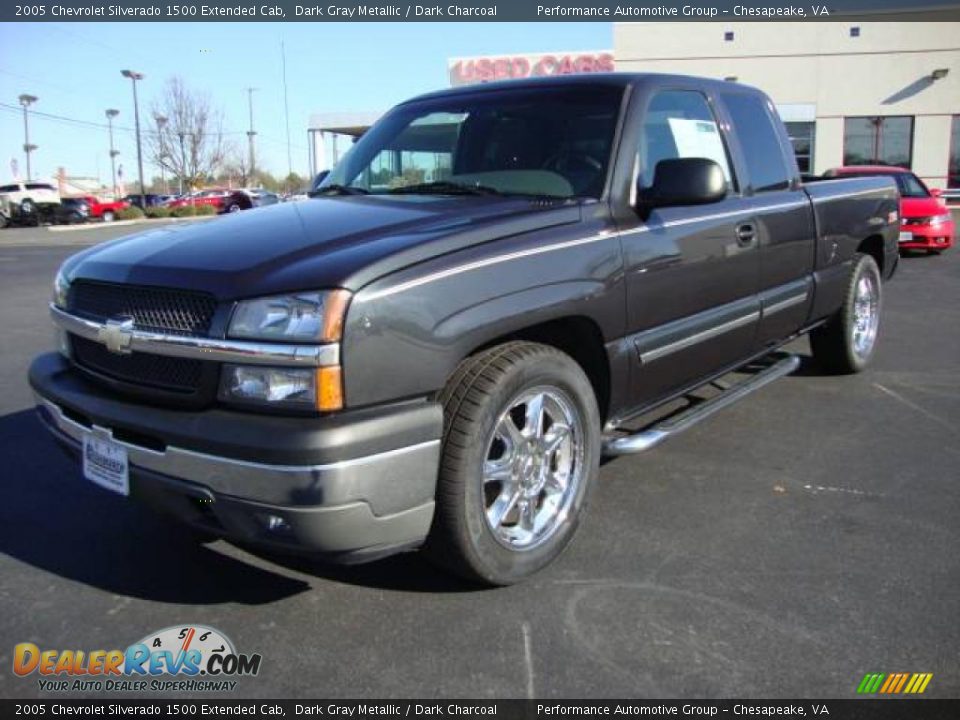 2005 Chevrolet Silverado 1500 Extended Cab Dark Gray Metallic / Dark Charcoal Photo #1