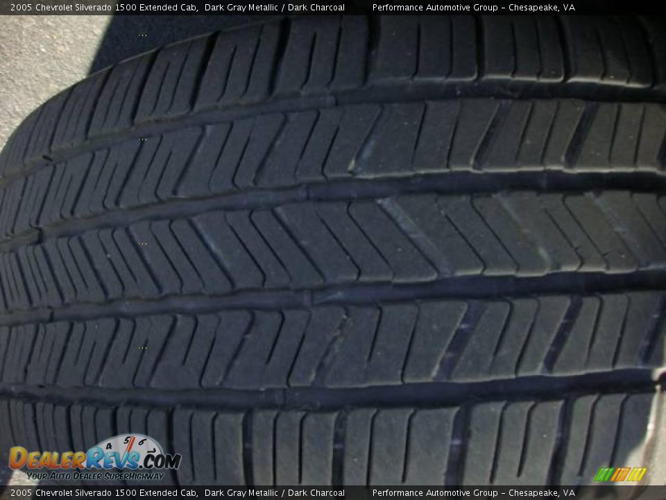 2005 Chevrolet Silverado 1500 Extended Cab Dark Gray Metallic / Dark Charcoal Photo #17