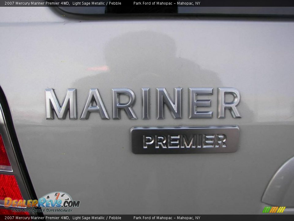 2007 Mercury Mariner Premier 4WD Light Sage Metallic / Pebble Photo #19