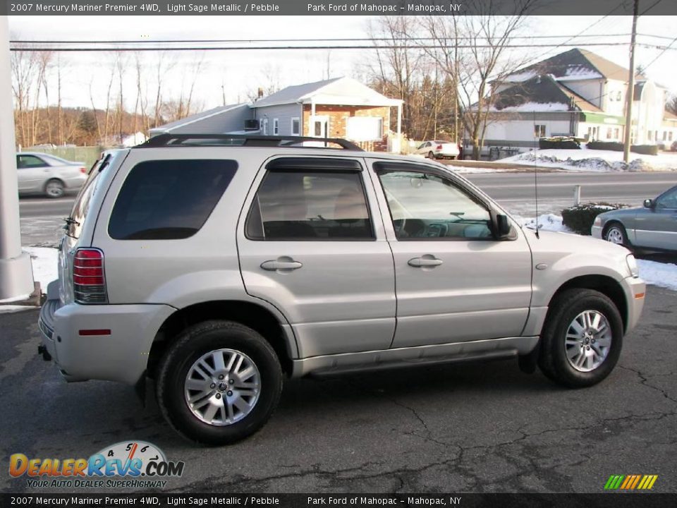 2007 Mercury Mariner Premier 4WD Light Sage Metallic / Pebble Photo #21