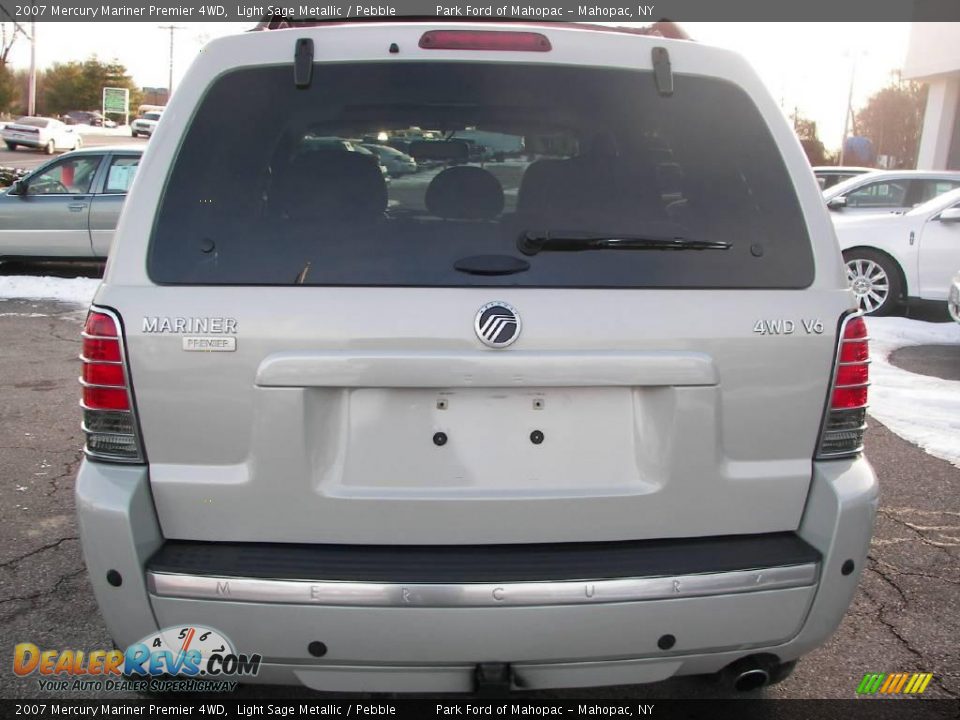 2007 Mercury Mariner Premier 4WD Light Sage Metallic / Pebble Photo #23