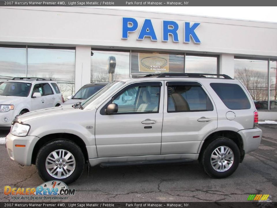 2007 Mercury Mariner Premier 4WD Light Sage Metallic / Pebble Photo #24