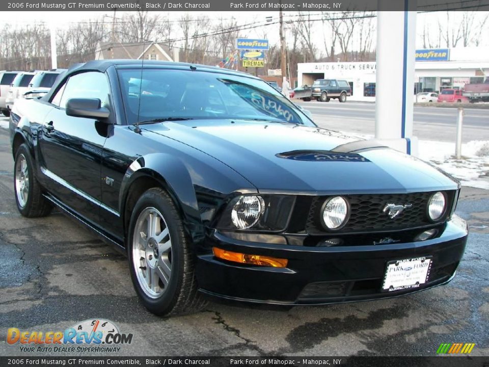 2006 Ford Mustang GT Premium Convertible Black / Dark Charcoal Photo #2