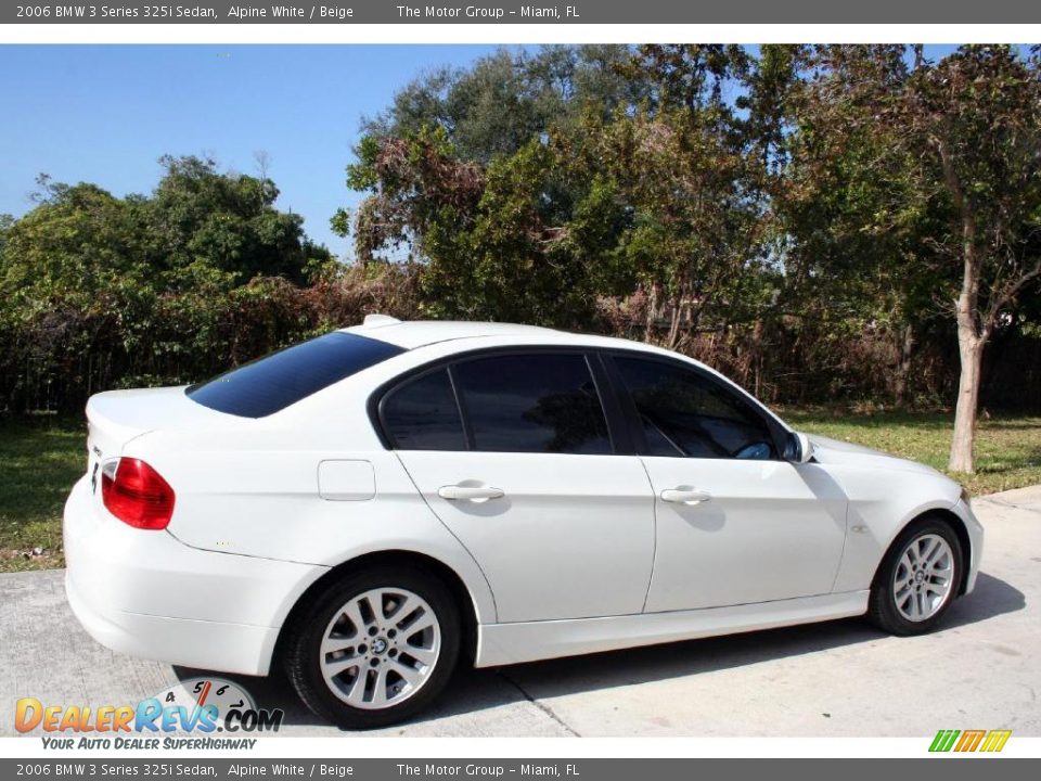 2006 BMW 3 Series 325i Sedan Alpine White / Beige Photo #12