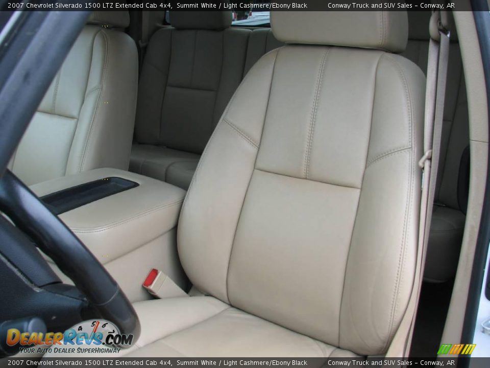 2007 Chevrolet Silverado 1500 LTZ Extended Cab 4x4 Summit White / Light Cashmere/Ebony Black Photo #13