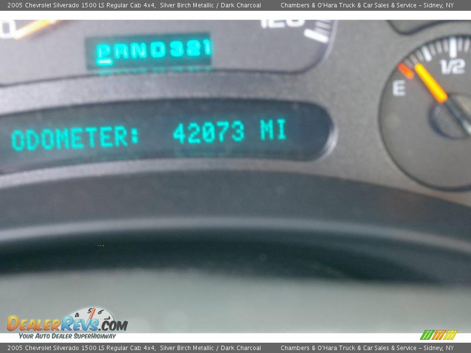 2005 Chevrolet Silverado 1500 LS Regular Cab 4x4 Silver Birch Metallic / Dark Charcoal Photo #4