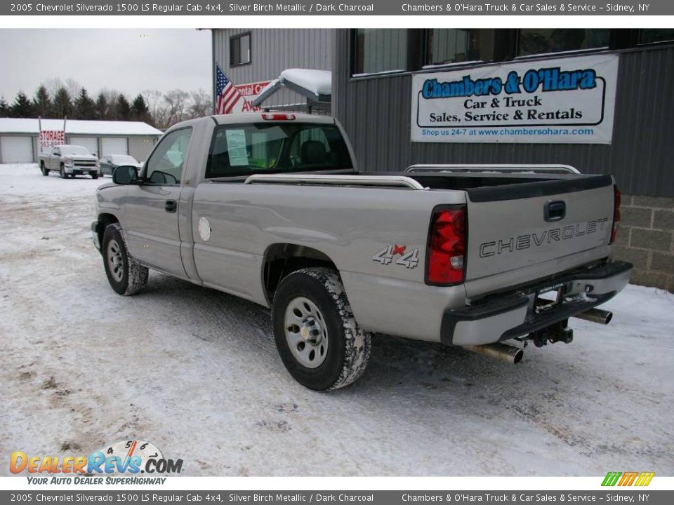 2005 Chevrolet Silverado 1500 LS Regular Cab 4x4 Silver Birch Metallic / Dark Charcoal Photo #8