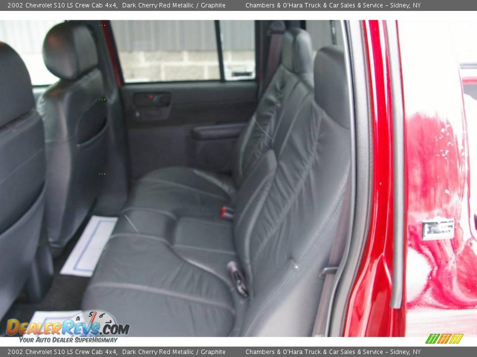 2002 Chevrolet S10 LS Crew Cab 4x4 Dark Cherry Red Metallic / Graphite Photo #9