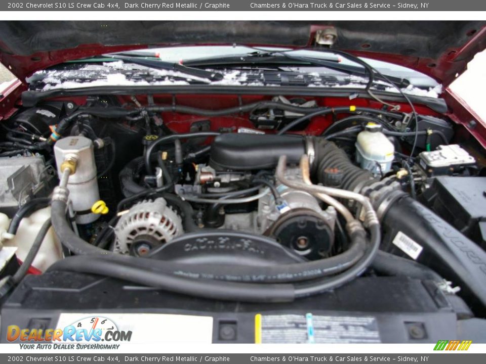 2002 Chevrolet S10 LS Crew Cab 4x4 Dark Cherry Red Metallic / Graphite Photo #13