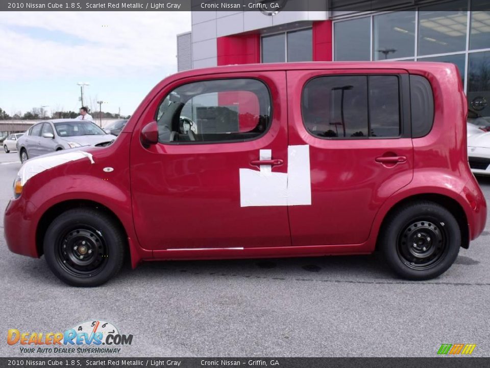 2010 Nissan Cube 1.8 S Scarlet Red Metallic / Light Gray Photo #2
