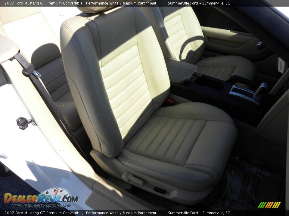 2007 Ford Mustang GT Premium Convertible Performance White / Medium Parchment Photo #7