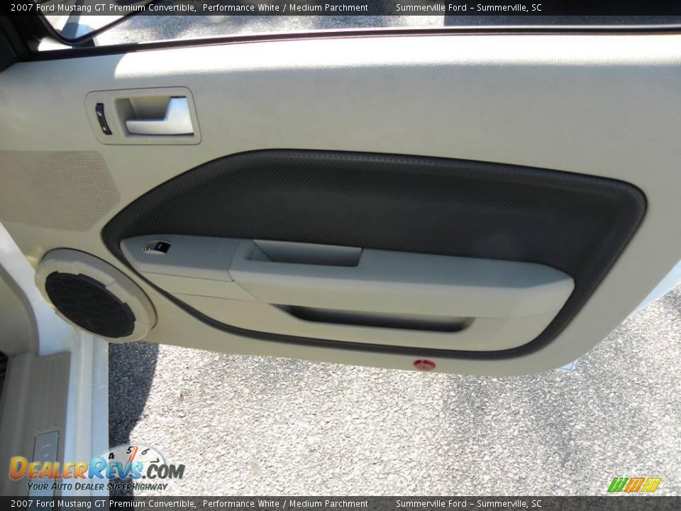 2007 Ford Mustang GT Premium Convertible Performance White / Medium Parchment Photo #8