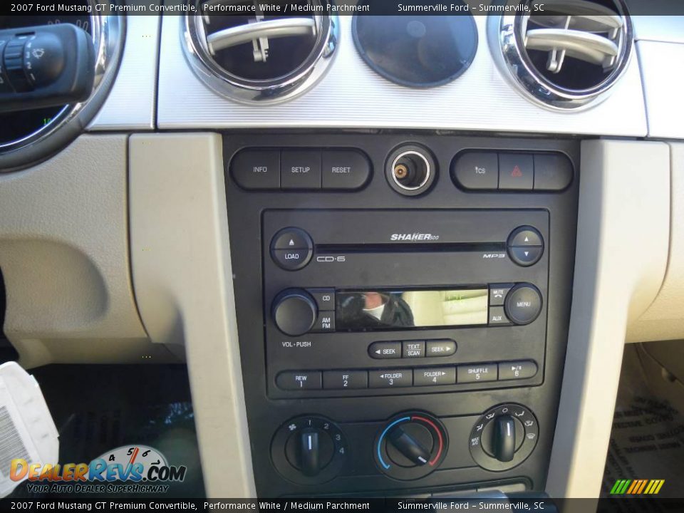 2007 Ford Mustang GT Premium Convertible Performance White / Medium Parchment Photo #19