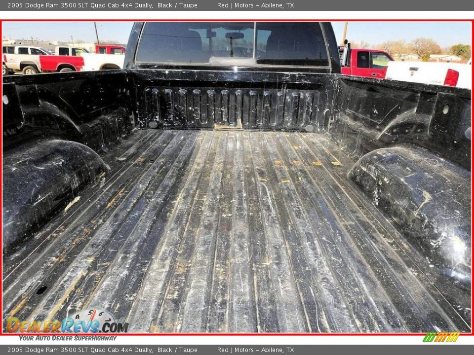 2005 Dodge Ram 3500 SLT Quad Cab 4x4 Dually Black / Taupe Photo #6