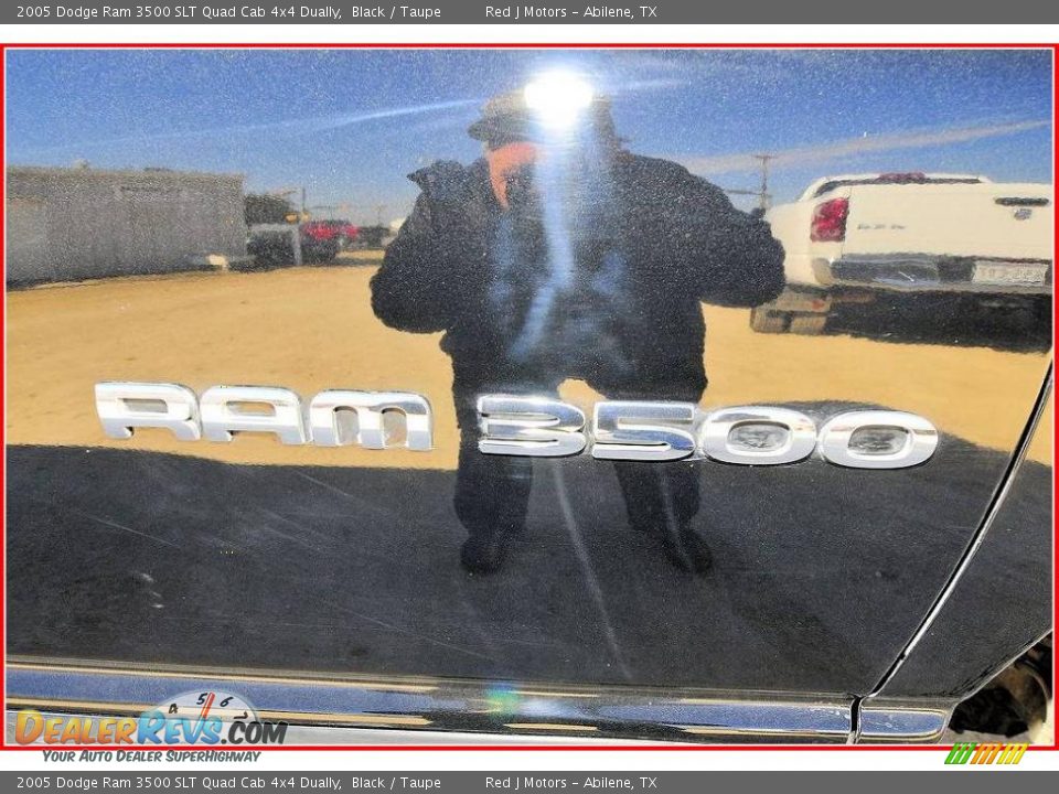 2005 Dodge Ram 3500 SLT Quad Cab 4x4 Dually Black / Taupe Photo #10