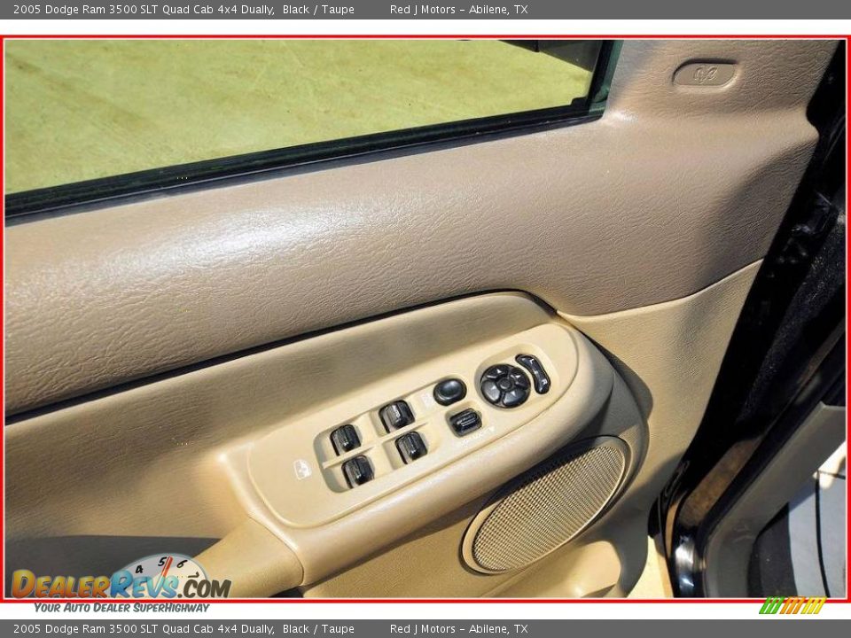 2005 Dodge Ram 3500 SLT Quad Cab 4x4 Dually Black / Taupe Photo #16
