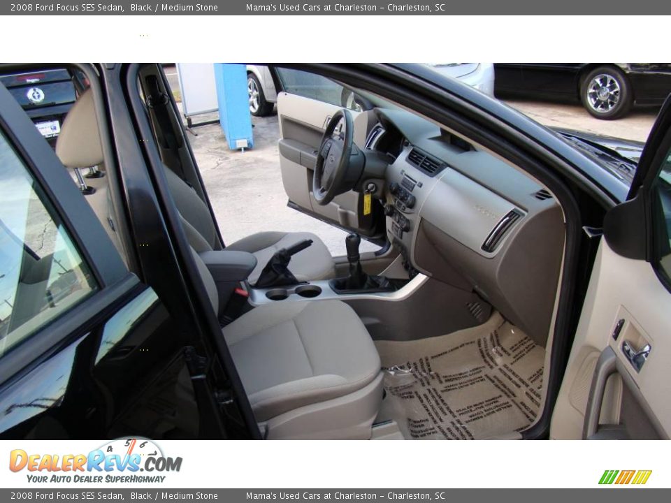 2008 Ford Focus SES Sedan Black / Medium Stone Photo #12