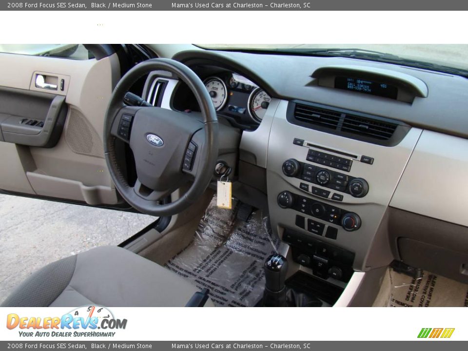 2008 Ford Focus SES Sedan Black / Medium Stone Photo #15