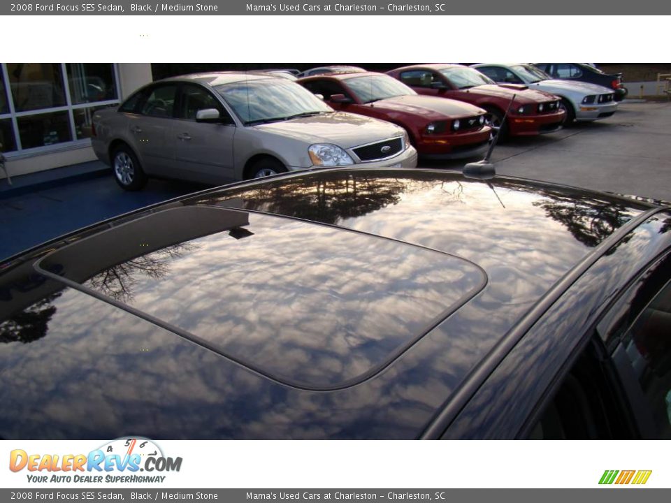 2008 Ford Focus SES Sedan Black / Medium Stone Photo #33
