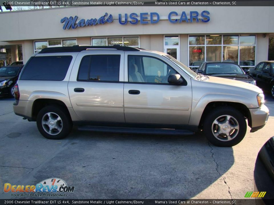 2006 Chevrolet TrailBlazer EXT LS 4x4 Sandstone Metallic / Light Cashmere/Ebony Photo #1