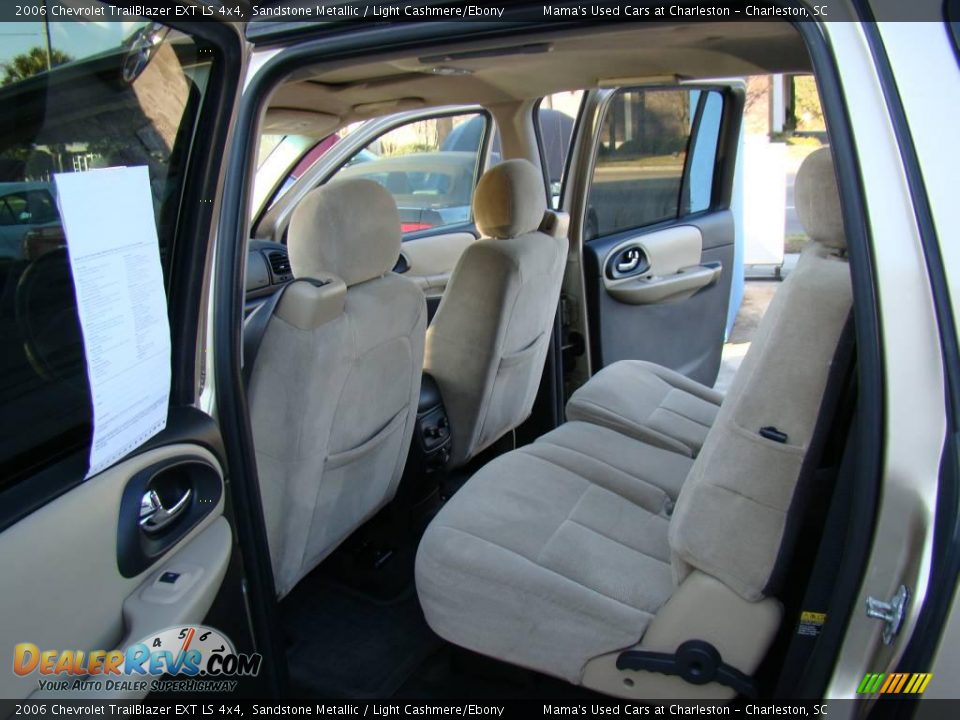 2006 Chevrolet TrailBlazer EXT LS 4x4 Sandstone Metallic / Light Cashmere/Ebony Photo #11