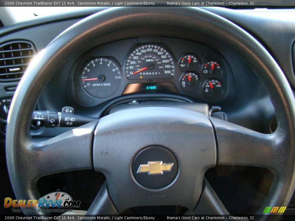2006 Chevrolet TrailBlazer EXT LS 4x4 Sandstone Metallic / Light Cashmere/Ebony Photo #24