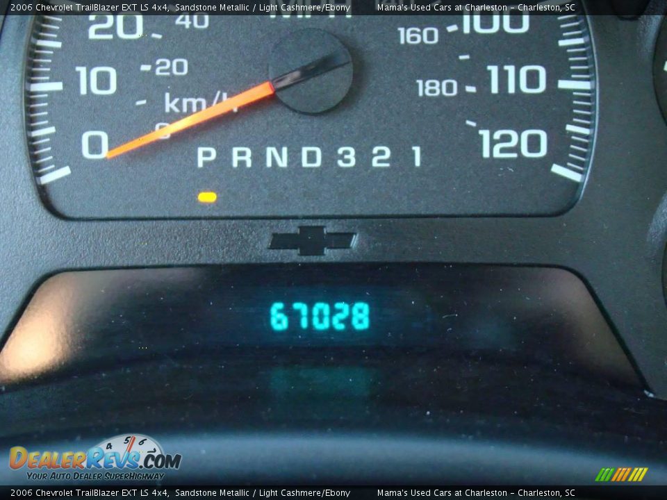 2006 Chevrolet TrailBlazer EXT LS 4x4 Sandstone Metallic / Light Cashmere/Ebony Photo #25