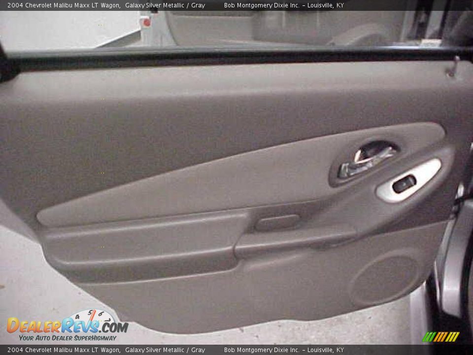 2004 Chevrolet Malibu Maxx LT Wagon Galaxy Silver Metallic / Gray Photo #12