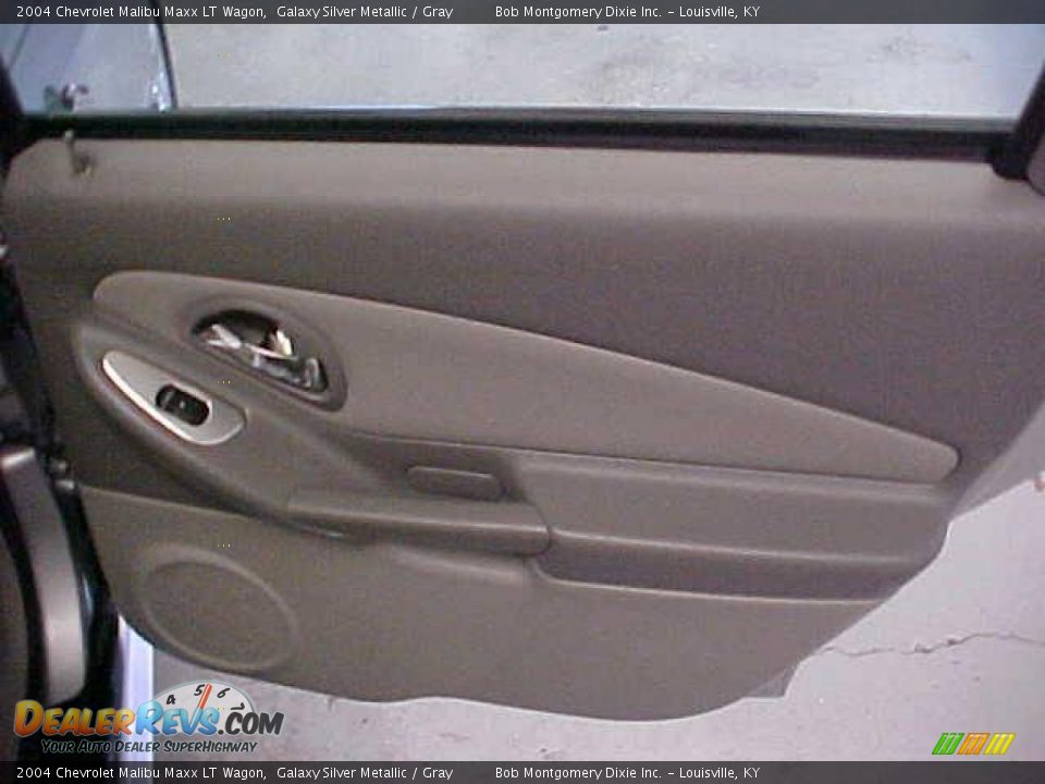 2004 Chevrolet Malibu Maxx LT Wagon Galaxy Silver Metallic / Gray Photo #13