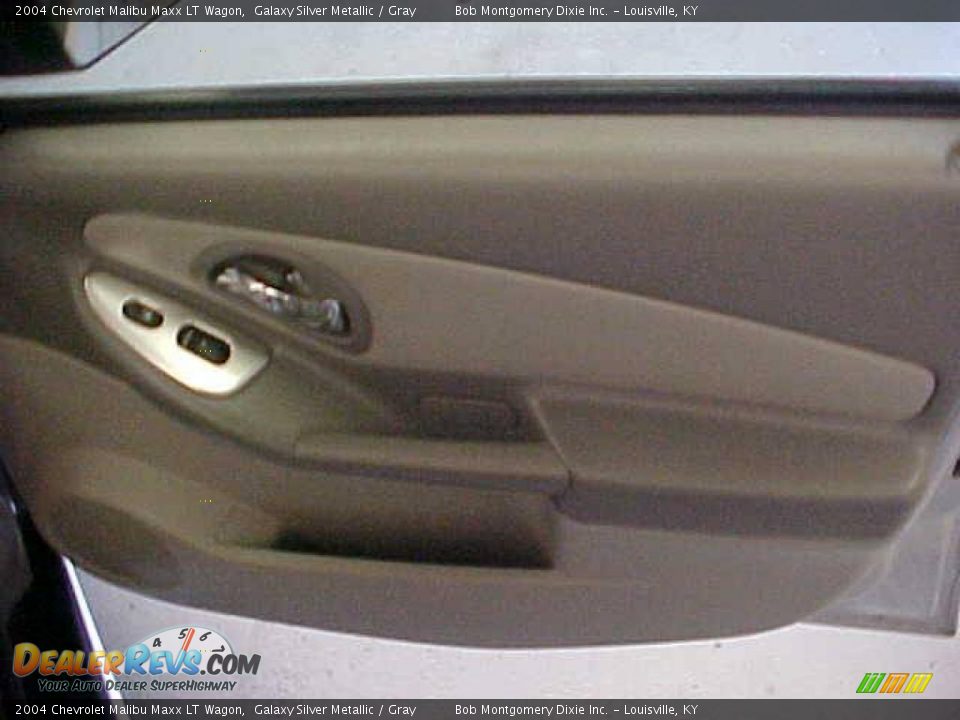 2004 Chevrolet Malibu Maxx LT Wagon Galaxy Silver Metallic / Gray Photo #15