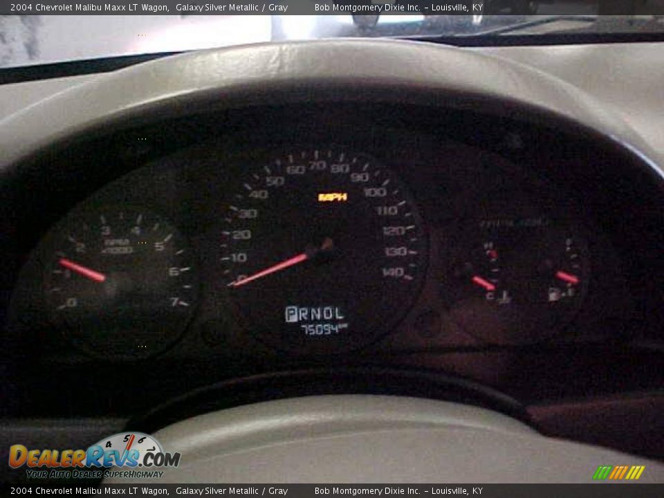 2004 Chevrolet Malibu Maxx LT Wagon Galaxy Silver Metallic / Gray Photo #17