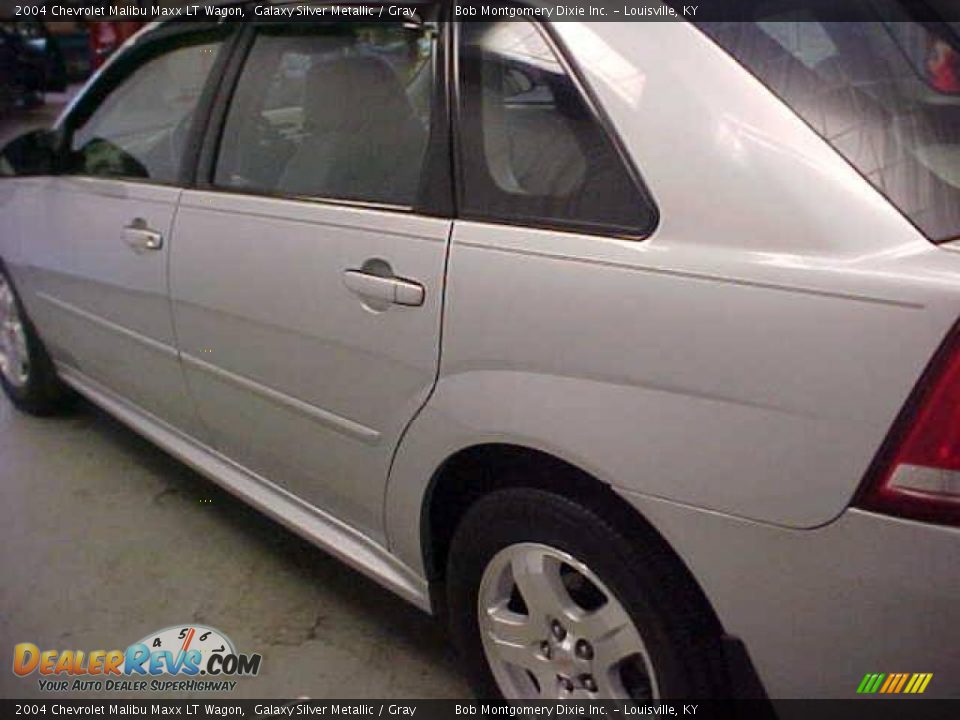 2004 Chevrolet Malibu Maxx LT Wagon Galaxy Silver Metallic / Gray Photo #20